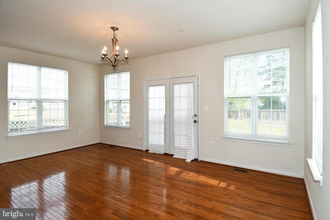 Building Photo - 3082 American Eagle Blvd