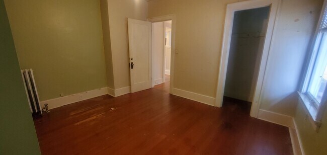 Building Photo - 1015 High St