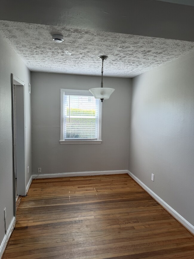 Building Photo - 3841 26th Ave