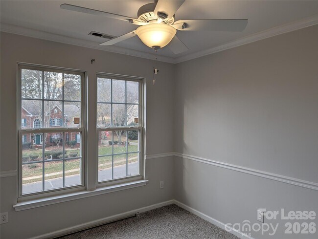 Building Photo - 1013 Muirfield Dr