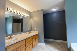 Building Photo - 624 Territory Ln