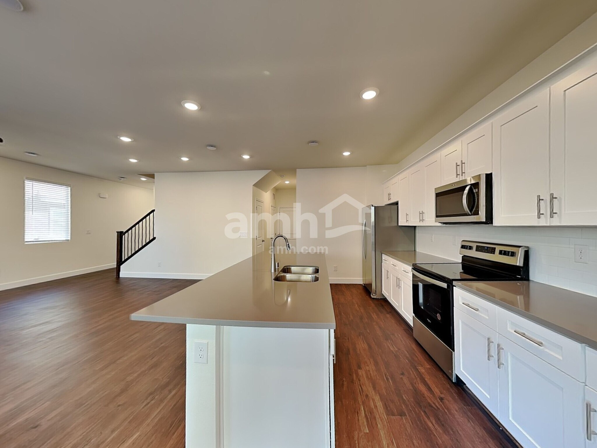 Building Photo - 8844 Carmine Cob Ave