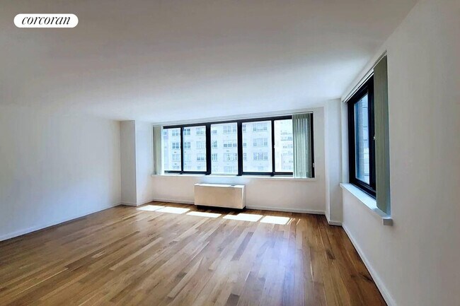 Building Photo - 515 E 72nd St