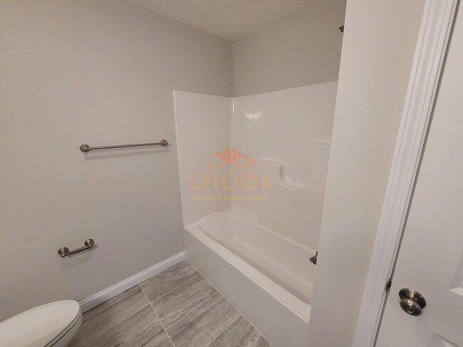 Building Photo - IMMACULATE NEW CONSTRUCTION - 3 BR (POSSIB...