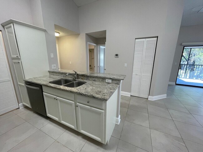 Building Photo - ANNUAL RENTAL - 2 BED/2BATH AT OASIS