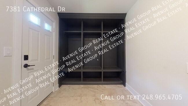 Building Photo - 7381 Cathedral Dr