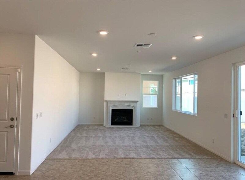 Building Photo - 1646 Gold Medal Ln