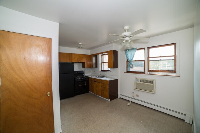 Building Photo - 2149 135th Pl