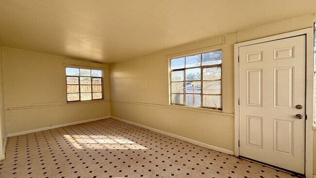 Building Photo - 8033 Carpenter Dr
