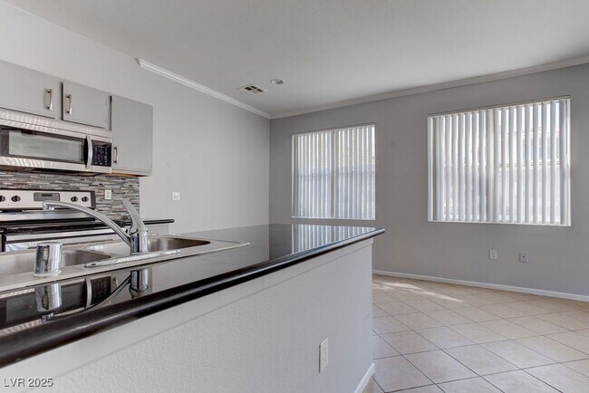 Building Photo - 2900 Sunridge Heights Pkwy