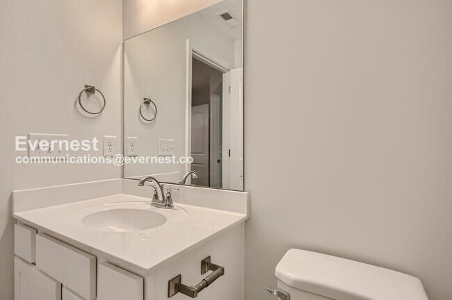 Building Photo - 345 Raines Ct