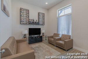 Building Photo - 938 Quemada