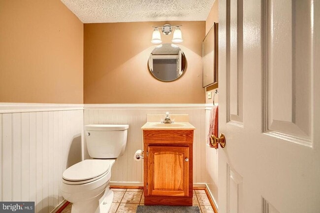 Building Photo - 8908 Goldentree Ln