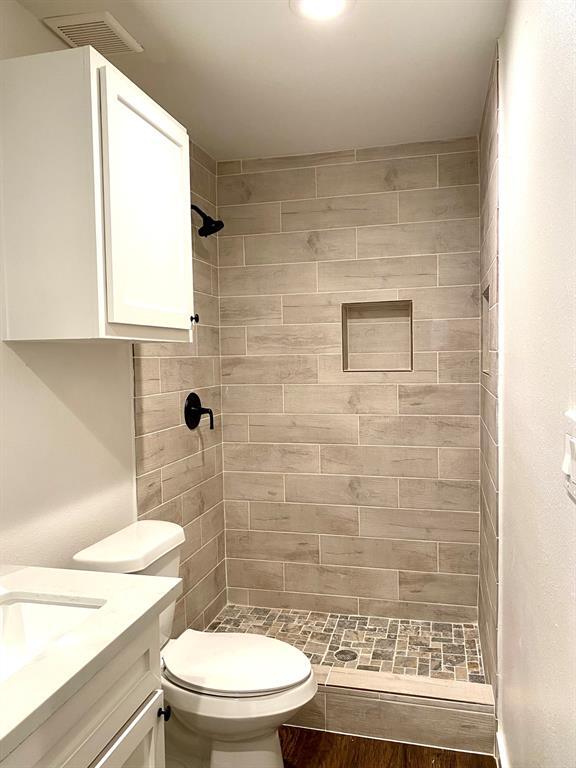 Building Photo - 12042 Carlsbad St