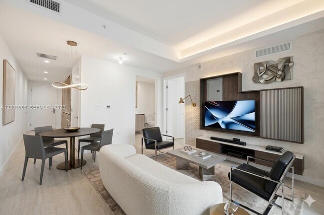 Building Photo - 77 SE 5th St