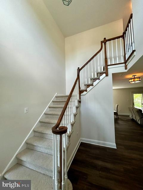 Building Photo - 4574 White Oak Ln