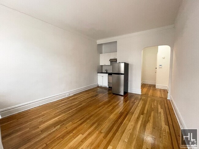 Building Photo - 163 E 87th St