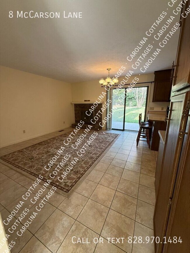 Building Photo - 8 McCarson Ln