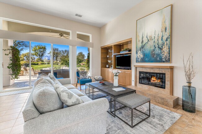 Building Photo - 701 Indian Ridge Dr