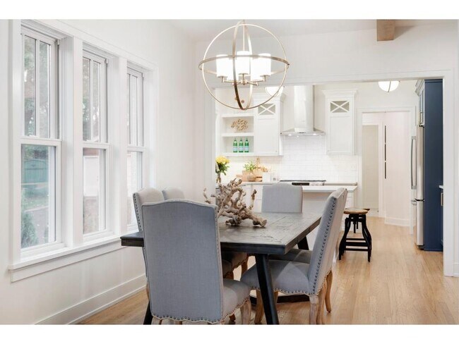 Building Photo - 231 Manitoba Ave