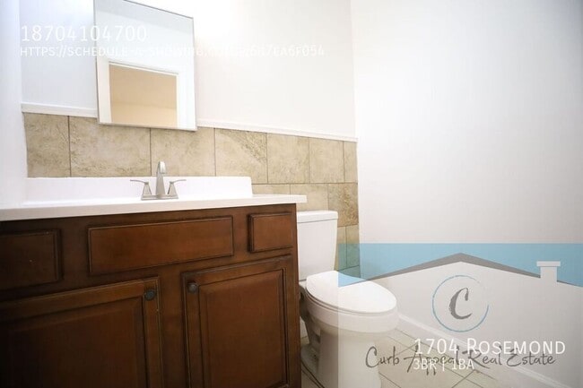 Building Photo - 1704 Rosemond-