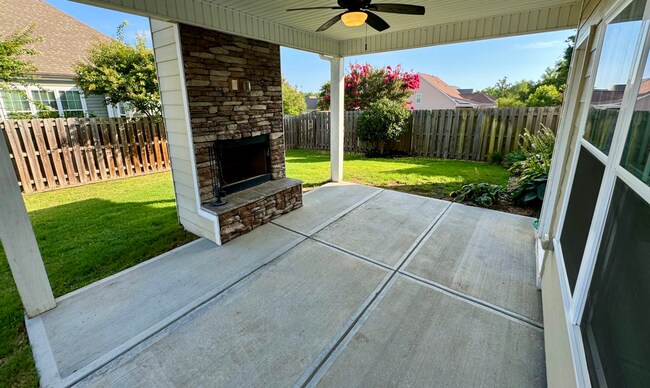 Building Photo - 5464 Everlook Cir