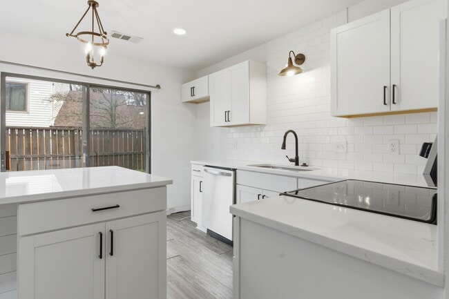 Building Photo - 4858 Quail Run