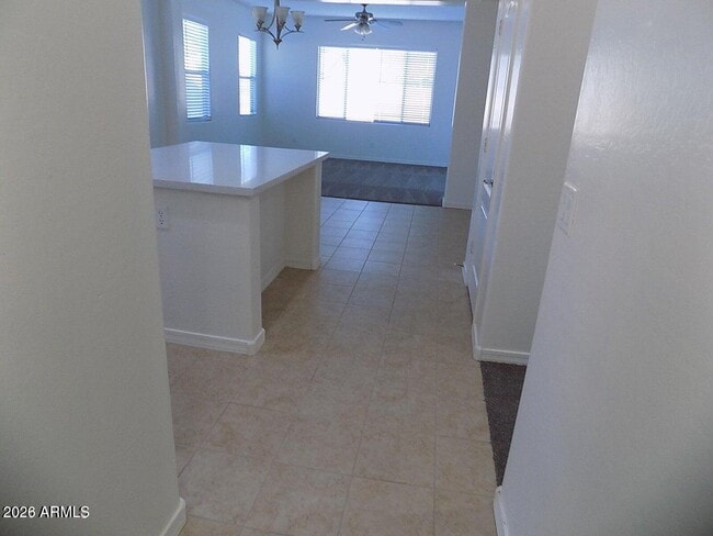 Building Photo - 41298 W Park Hill Dr