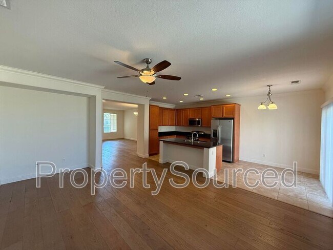 Building Photo - 333 Catmint St