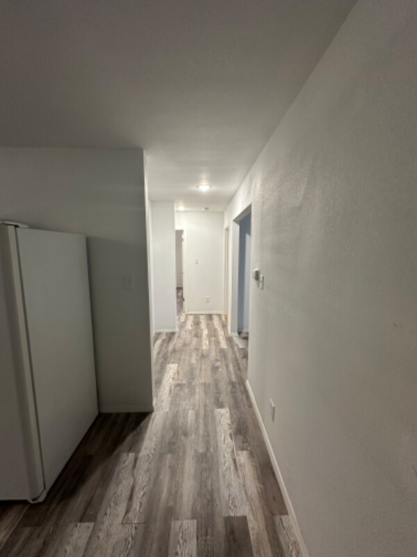 Building Photo - 212 N Rowland Ave