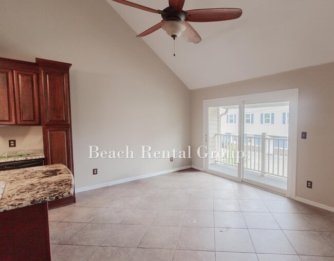 Building Photo - 2010 Sand Dunes Dr