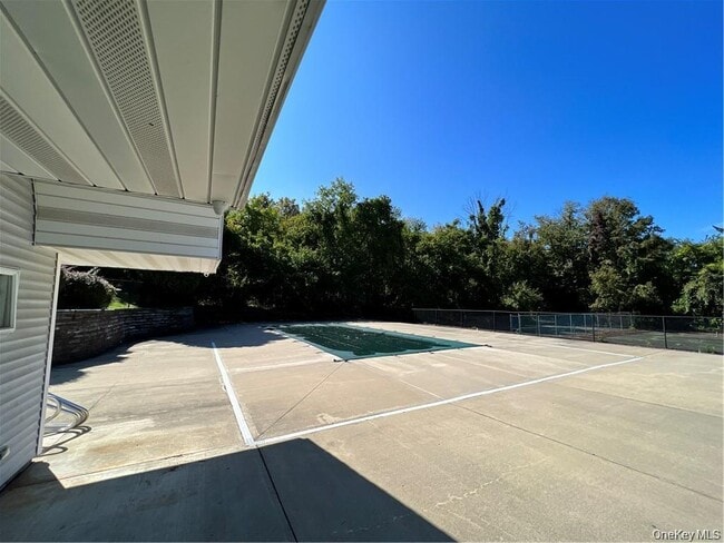 Building Photo - 17 Lexington Hills Rd