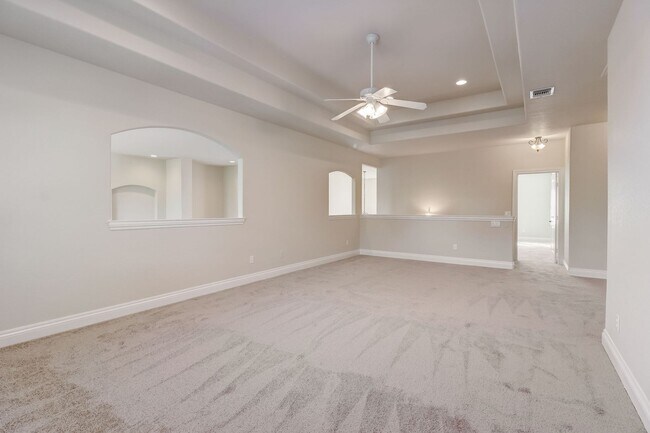 Building Photo - August Move-In Special - Spring Branch Oas...