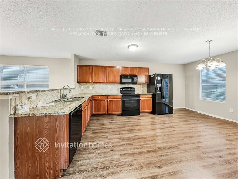 Building Photo - 510 Del Mar Dr