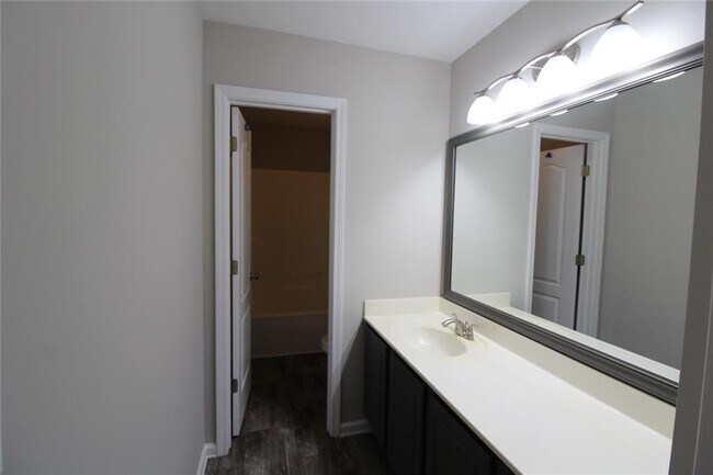 Building Photo - 1525 Woodpoint Way