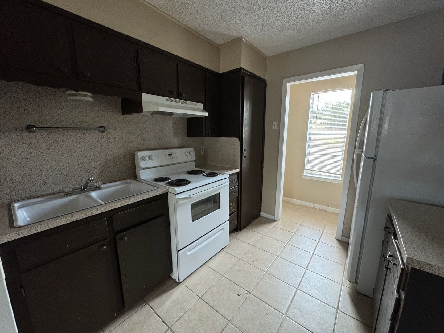 Building Photo - 917 N 7th St