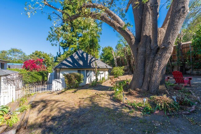 Building Photo - Beautiful Sherman Oaks Home Rental!