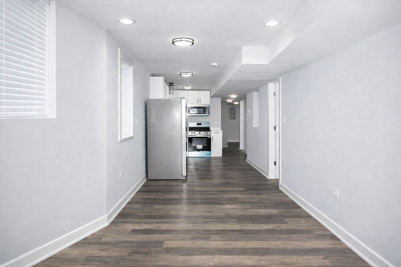 Building Photo - 1220 S Avers Ave