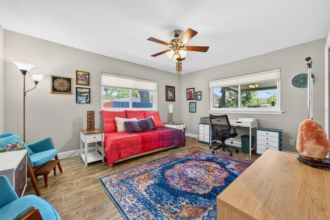 Building Photo - 4420 Porpoise Dr SE