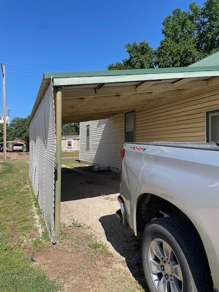 Carport Cover - 612 S Pine St
