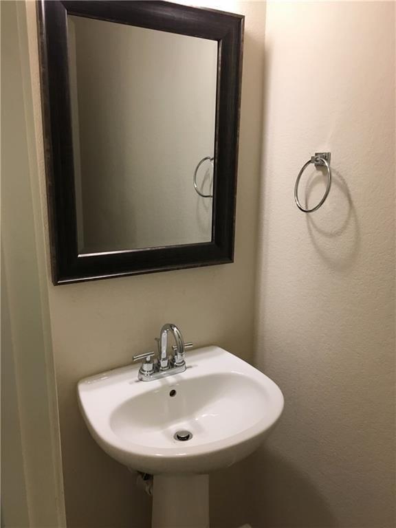 Building Photo - 3523 Shiraz Loop