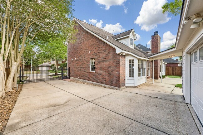 Building Photo - 11818 Orchard Mountain Dr