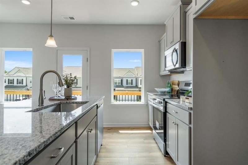 Building Photo - 73 Professional Pl