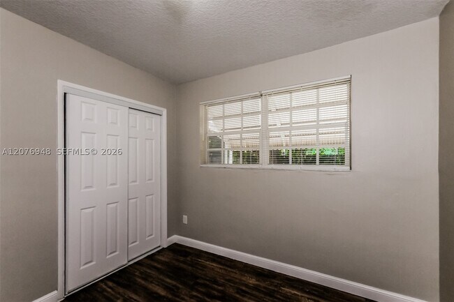 Building Photo - 3430 N 72nd Terrace