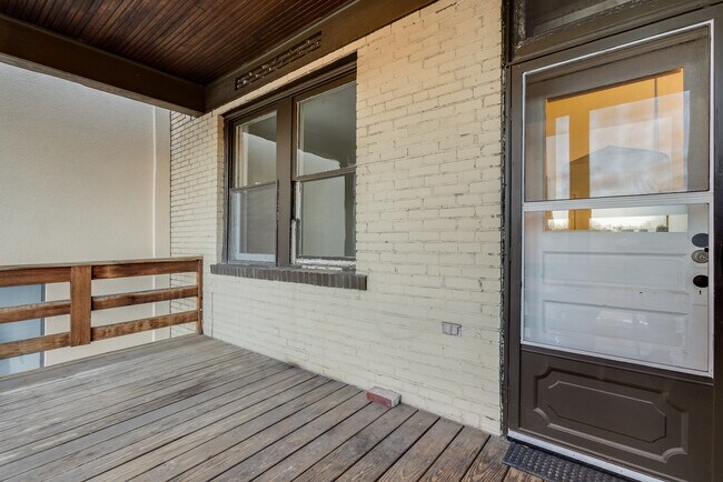 Building Photo - 525 Washington Ave