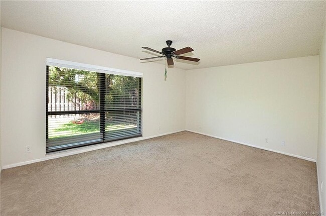 Building Photo - 4211 SW Egret Pond Terrace