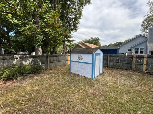 Building Photo - 284 Burnetts Way