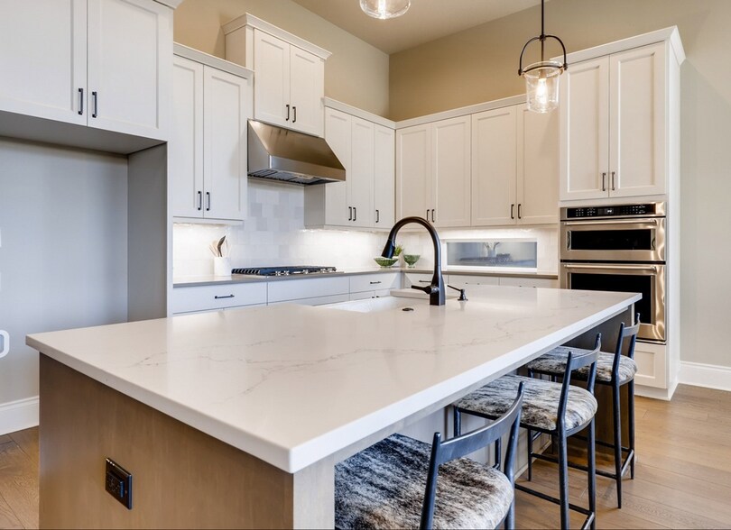 Building Photo - 27775 SW Larkspur Ter
