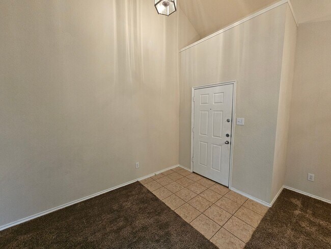 Building Photo - Available now ready for immediate move in