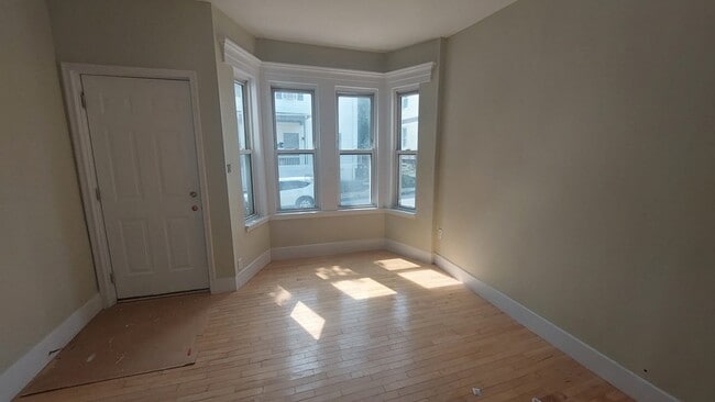 Primary Photo - 14 Stafford St